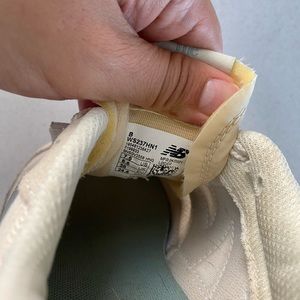 New balance 237